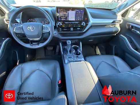 Certified 2020 Toyota Highlander Platinum AWD/4WD image 33