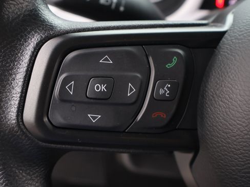 Used 2025 Jeep Gladiator Sport image 23