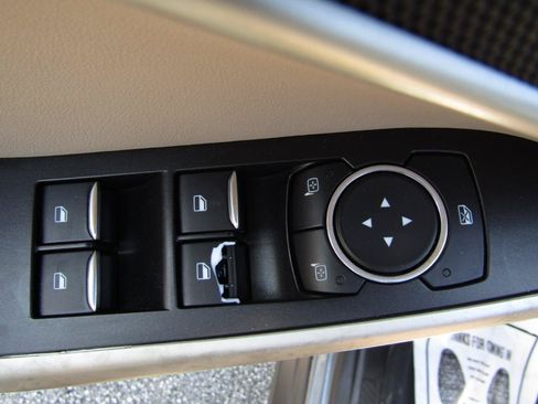 Used 2023 Ford Explorer XLT w/ Equipment Group 202A AWD/4WD image 12