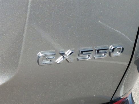 Used 2024 Lexus GX 550 image 13