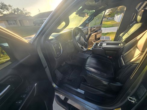 Used 2019 Chevrolet Silverado 1500 LT w/ All-Star Edition image 5