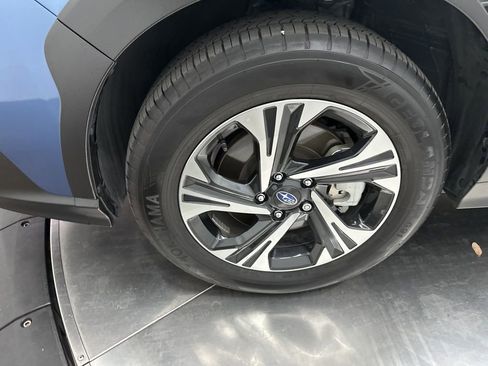 Used 2024 Subaru Crosstrek 2.0i Premium image 32