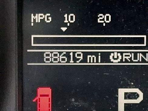 Used 2011 Jeep Grand Cherokee Limited w/ Trailer Tow Group IV image 13