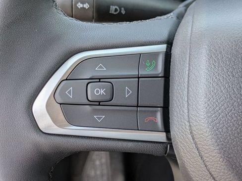 New 2026 Jeep Compass Latitude AWD/4WD image 17