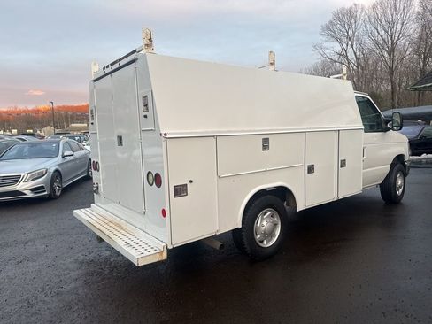 Used 2016 Ford E-350 and Econoline 350 Super Duty w/ Power Windows & Locks Group image 14