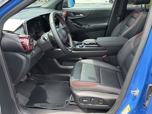 Used 2025 Chevrolet Equinox RS w/ Convenience Package III FWD image 10