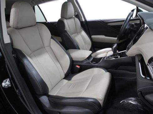 Used 2023 Subaru Outback Limited image 16