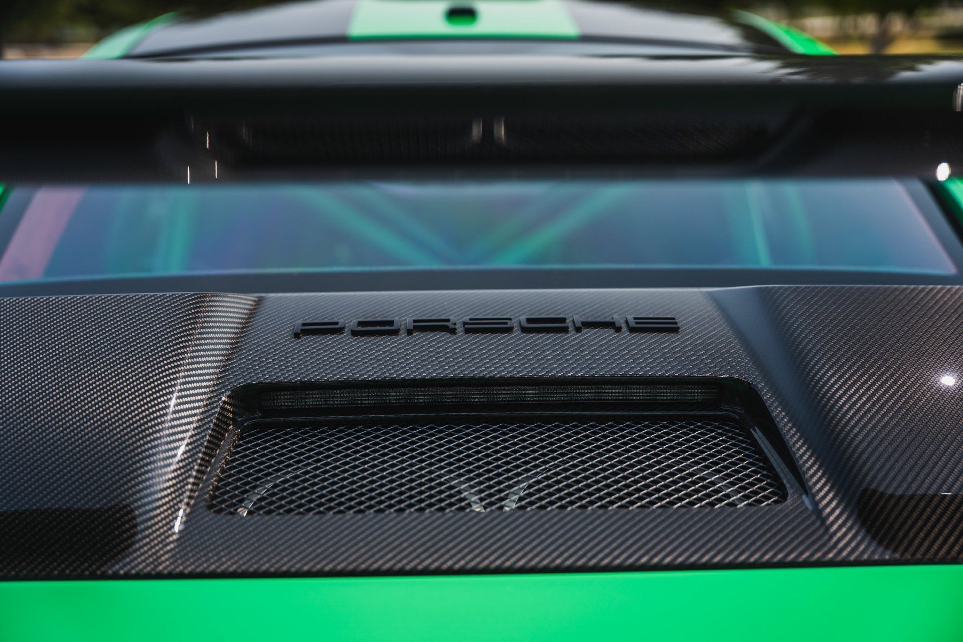 Used 2018 Porsche 911 GT2 RS RWD image 3
