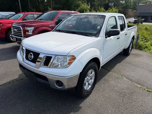 Used 2011 Nissan Frontier SV RWD image 1