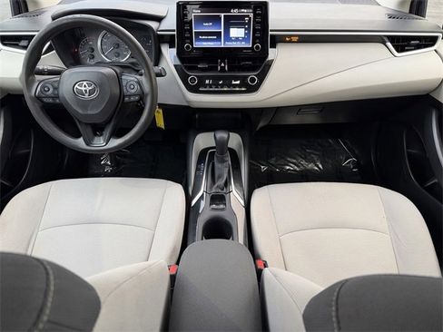 Used 2021 Toyota Corolla LE image 20