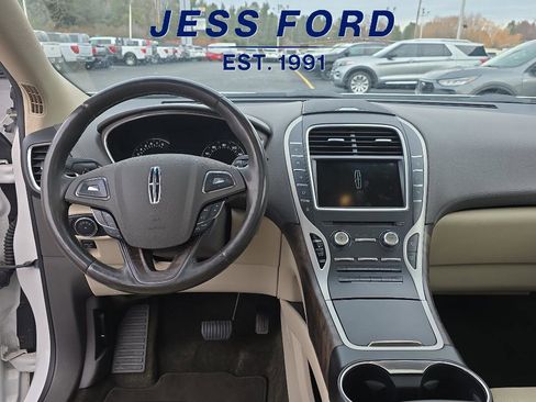 Used 2016 Lincoln MKX Reserve w/ Luxury Package image 15