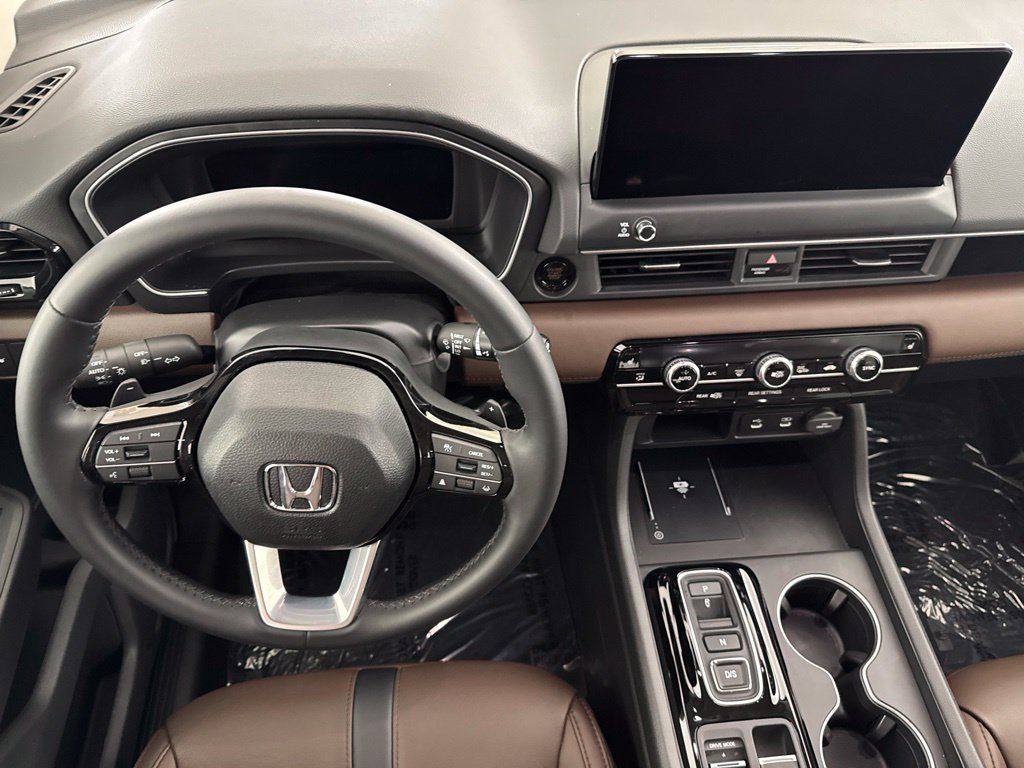Certified 2026 Honda Pilot Touring image 25