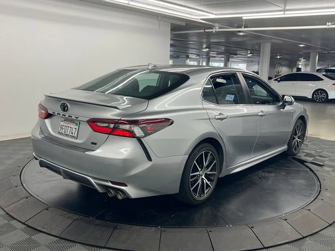 Used 2023 Toyota Camry SE w/ Protection Package (Q2) (TMS) FWD image 4