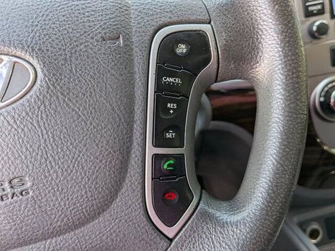 Used 2012 Hyundai Santa Fe GLS AWD/4WD image 19