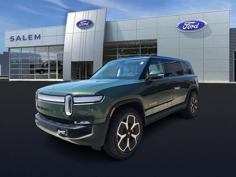 Used 2024 Rivian R1S Adventure AWD/4WD image 6