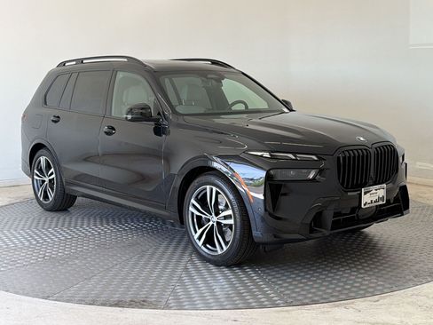 Used 2026 BMW X7 xDrive40i w/ M Sport Package AWD/4WD image 7