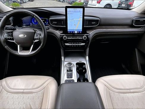 Used 2023 Ford Explorer Platinum w/ Technology Package RWD image 7