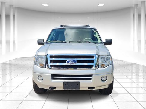 Used 2014 Ford Expedition XLT w/ Leather Seating Package AWD/4WD image 8