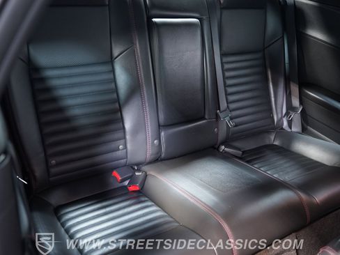 Used 2010 Dodge Challenger R/T RWD image 36