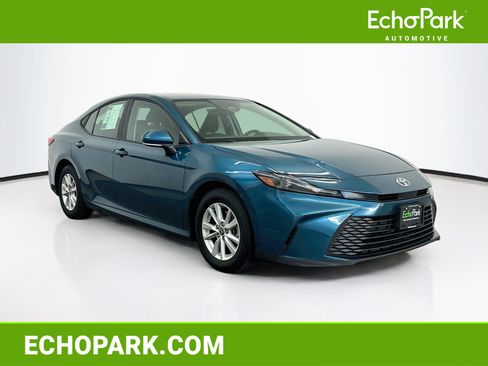 Used 2025 Toyota Camry LE FWD image 1