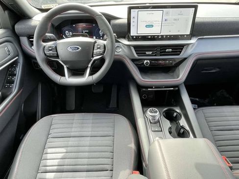New 2026 Ford Explorer ST-Line RWD image 4