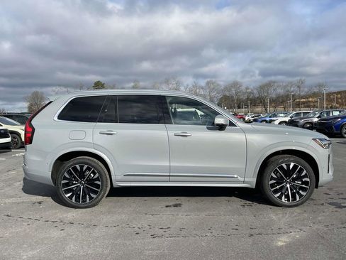 New 2026 Volvo XC90 B6 Plus w/ Protection Package Premier image 24