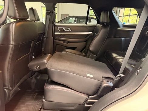 Used 2019 Ford Explorer Sport AWD/4WD image 17