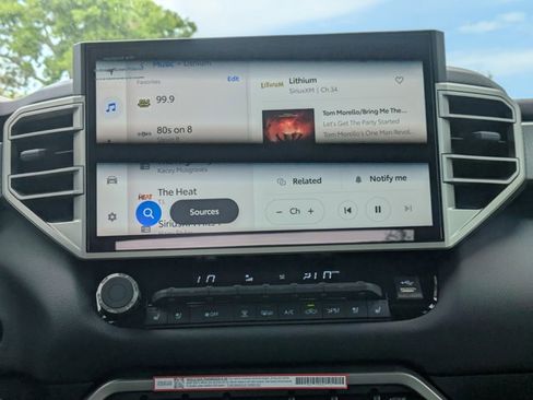 New 2026 Toyota Tundra Limited AWD/4WD image 18
