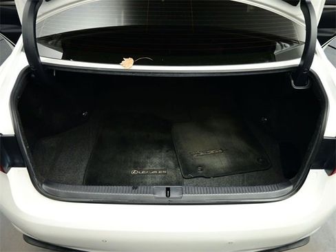 Used 2016 Lexus ES 350 w/ Luxury Package w/Wood Trim image 35