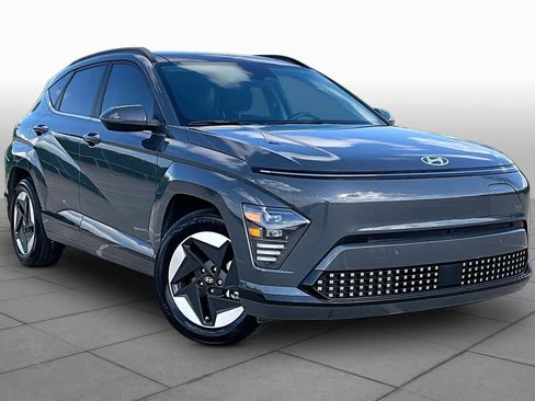 Used 2024 Hyundai Kona Limited image 2