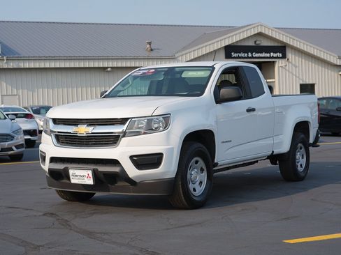 Used 2018 Chevrolet Colorado W/T w/ WT Convenience Package RWD image 7
