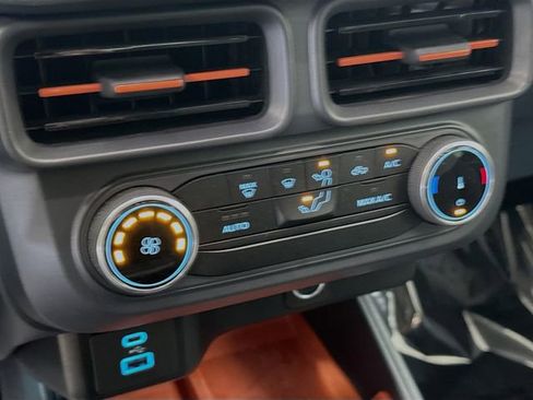 Used 2024 Ford Maverick XLT image 15