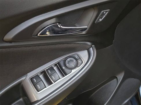 Used 2020 Chevrolet Malibu LT image 22