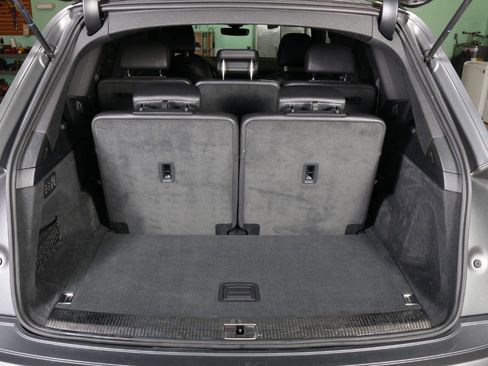 Used 2017 Audi Q7 3.0T Prestige image 21