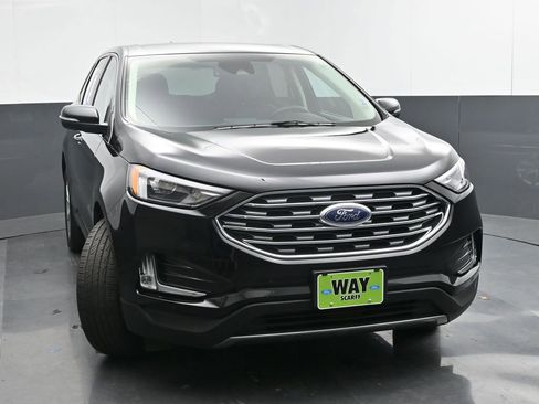 Used 2024 Ford Edge Titanium image 8