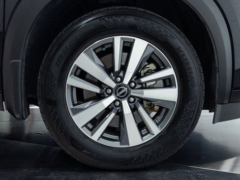 Used 2024 Nissan Pathfinder SL image 27