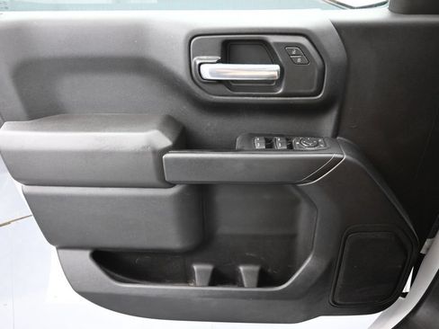 Used 2022 Chevrolet Silverado 1500 Custom AWD/4WD image 13
