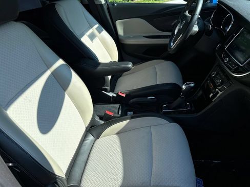 Used 2018 Buick Encore Preferred AWD/4WD image 14