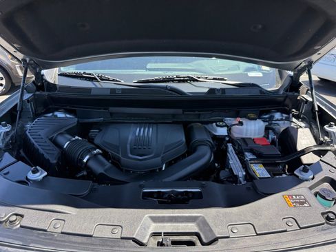 Used 2025 GMC Acadia Elevation FWD image 20