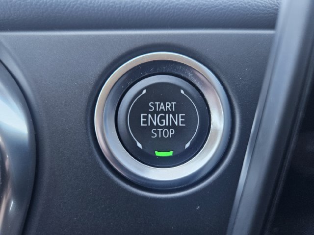 Used 2025 Chevrolet Blazer LT FWD image 21