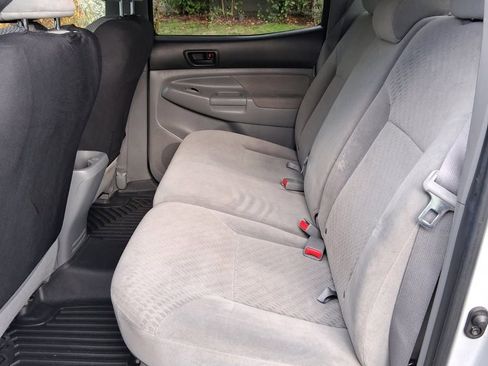 Used 2009 Toyota Tacoma PreRunner image 14