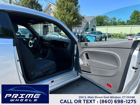 Used 2013 Volkswagen Beetle 2.5 image 11