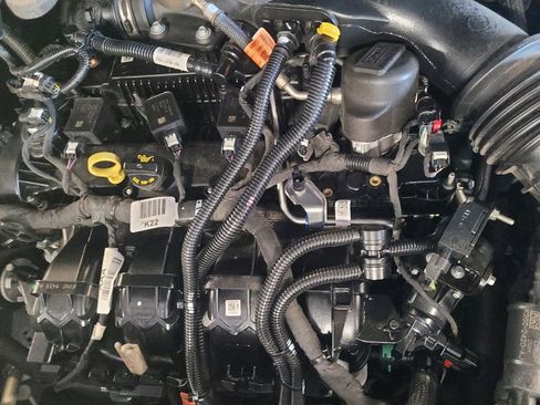 Used 2024 Ford Edge SEL image 30