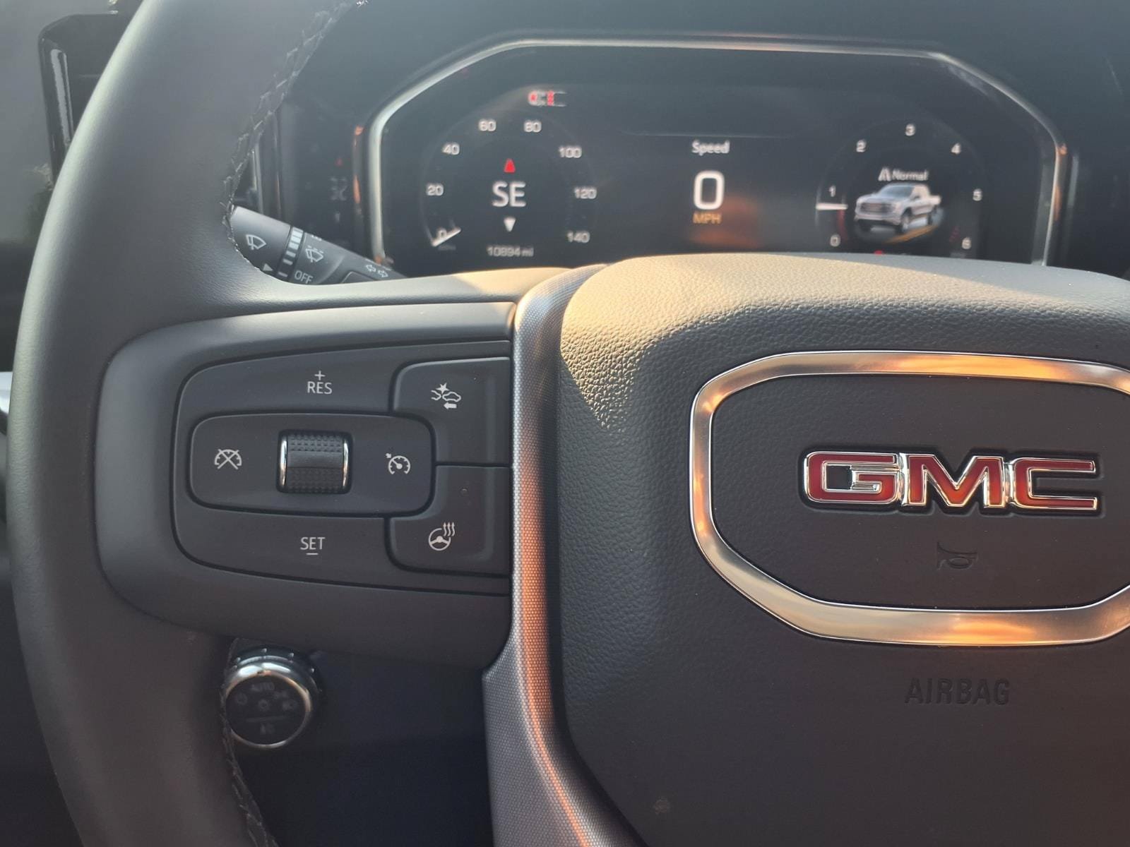 Used 2026 GMC Sierra 1500 Elevation w/ Elevation Select Package RWD image 15
