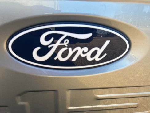 Used 2025 Ford F150 Lariat w/ Equipment Group 501A Mid image 5