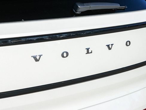 New 2026 Volvo EX30 Ultra w/ Climate Package AWD/4WD image 12