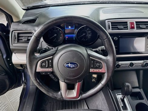 Used 2017 Subaru Outback 2.5i Premium image 14