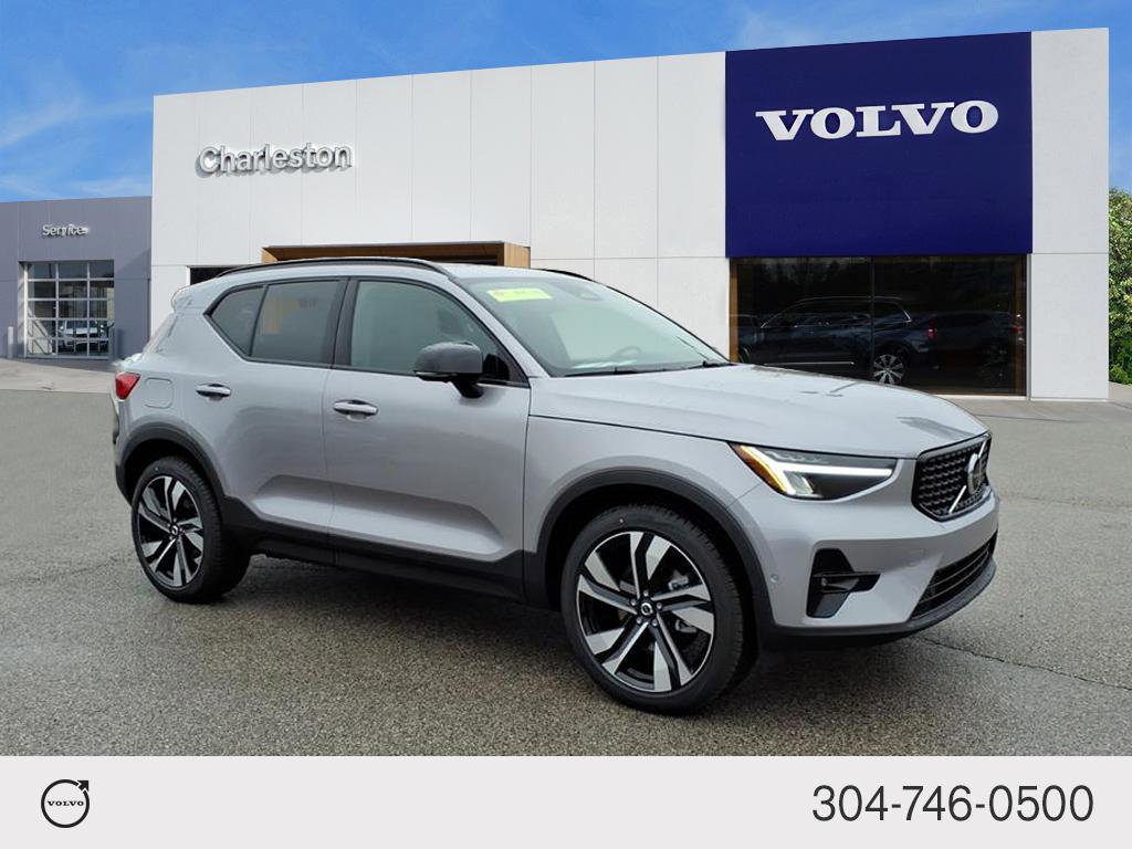 Certified 2026 Volvo XC40 B5 Plus w/ Climate Package AWD/4WD image 1