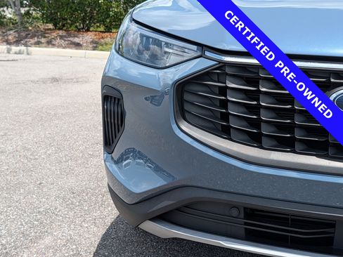 Certified 2023 Ford Escape Active FWD image 9