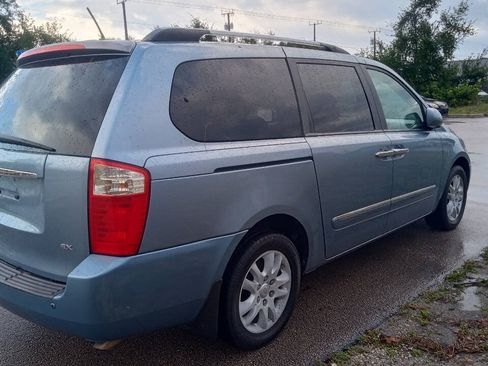 Used 2010 Kia Sedona EX w/ Luxury Pkg FWD image 6